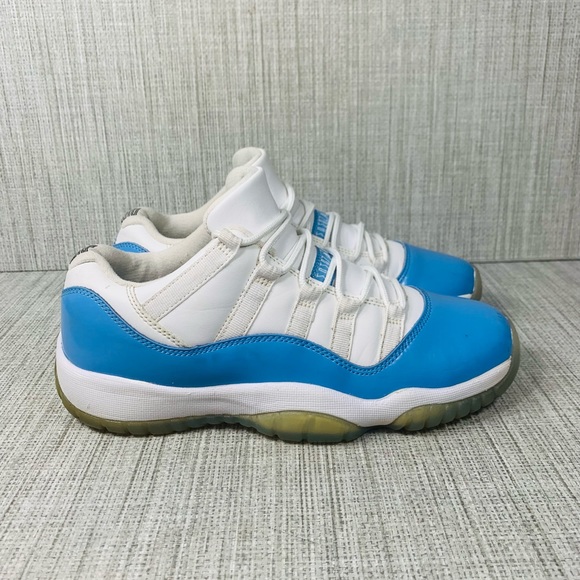 Nike Air Jordan 11 Retro Low UNC 2017 Size 8 - Picture 3 of 7